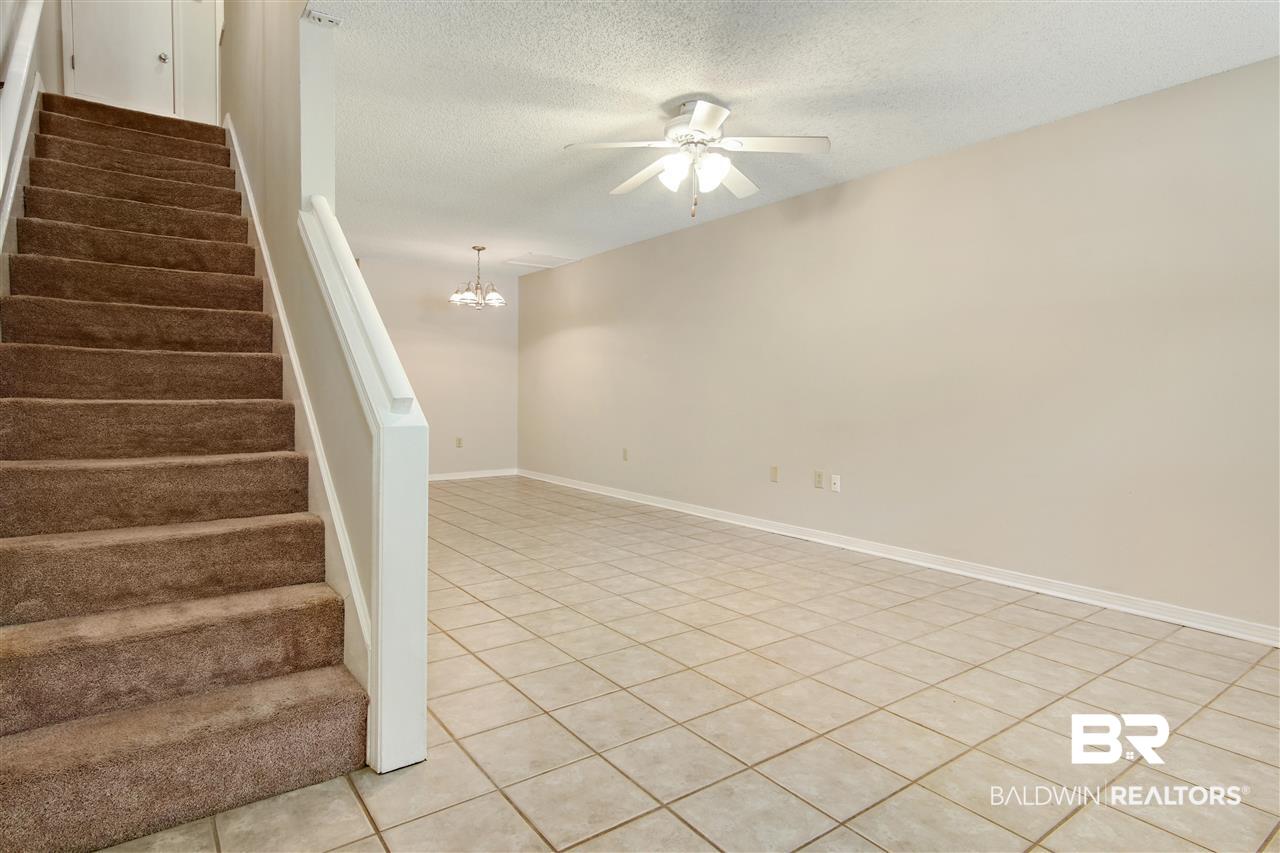 954 Dickenson Avenue Mobile, AL 36609 - Photo 5 of 26