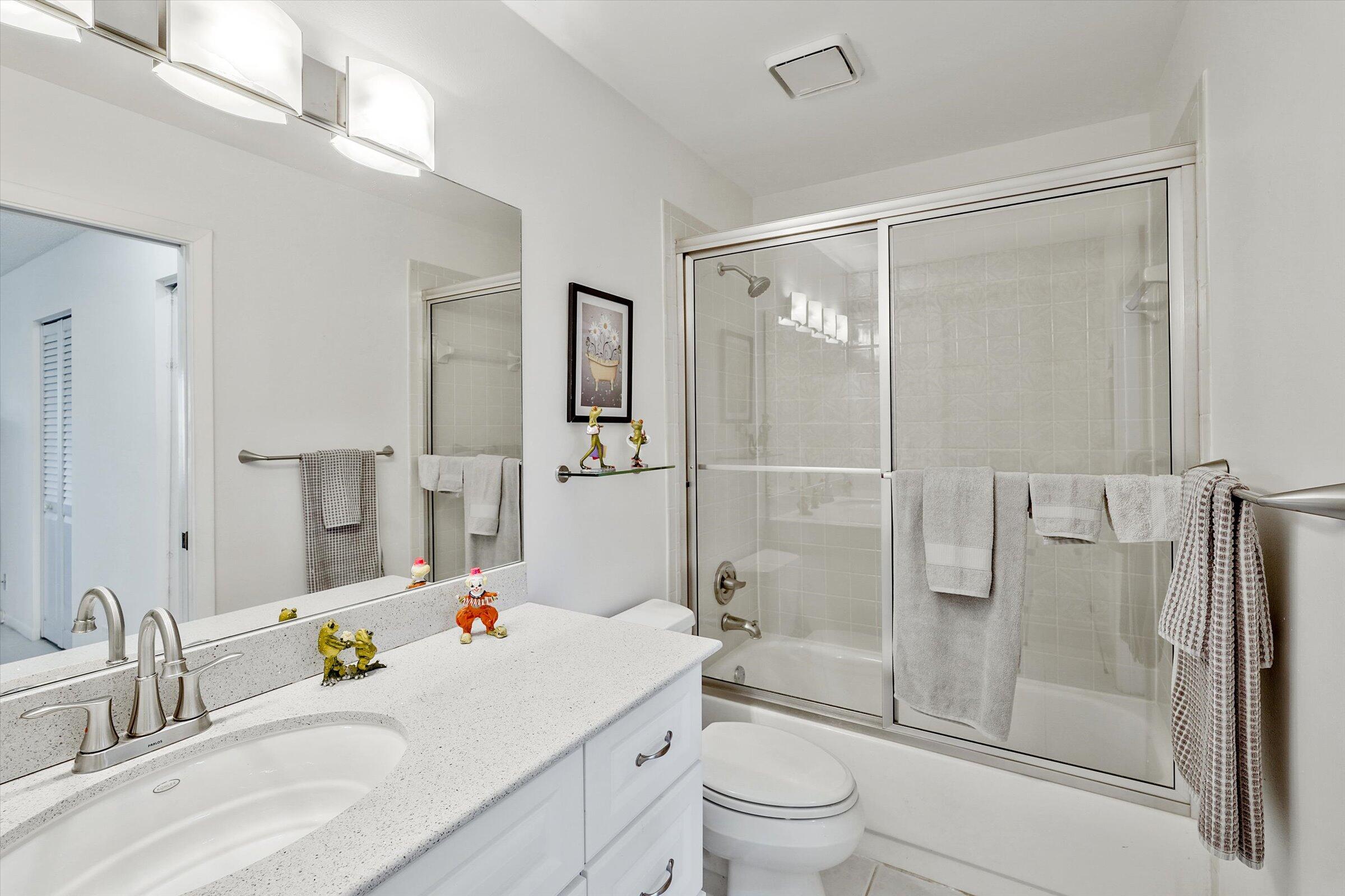 13960 Nesting Way, Unit C Delray Beach, FL 33484 - Photo 18 of 34 25-13960 Nesting Way-22