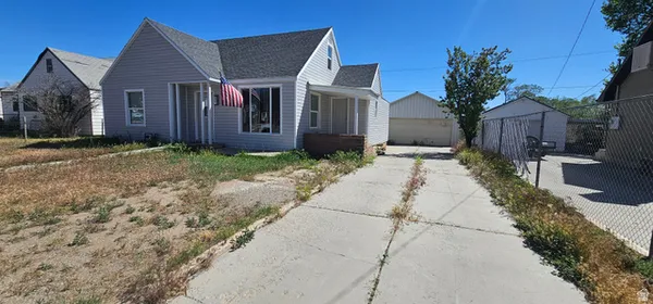 $200,000 | 336 Columbia Drive, East Carbon, UT 84520