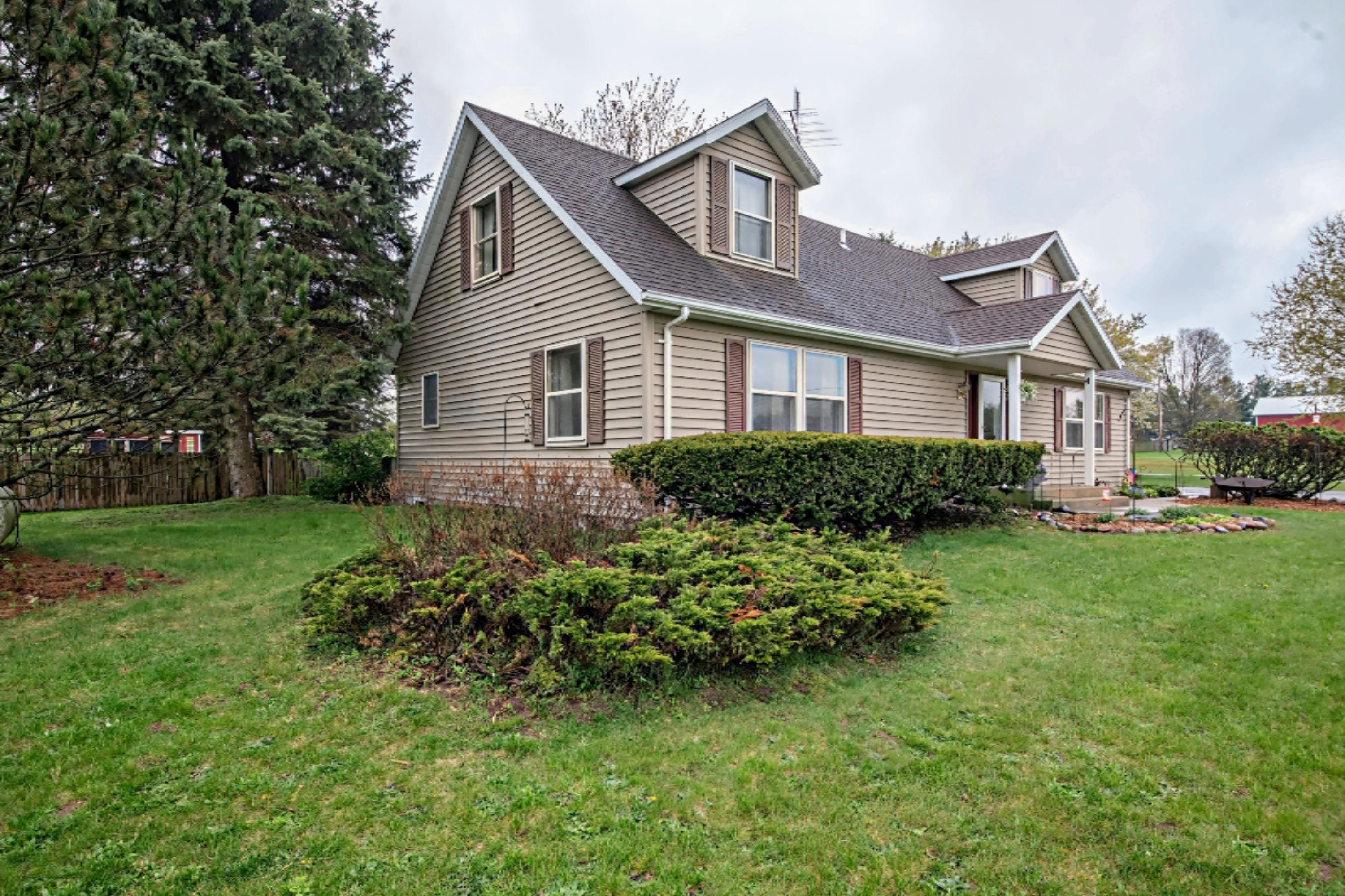 8172 Danneffel Road Watervliet, MI 49098 - Photo 3 of 51 DSC06087_