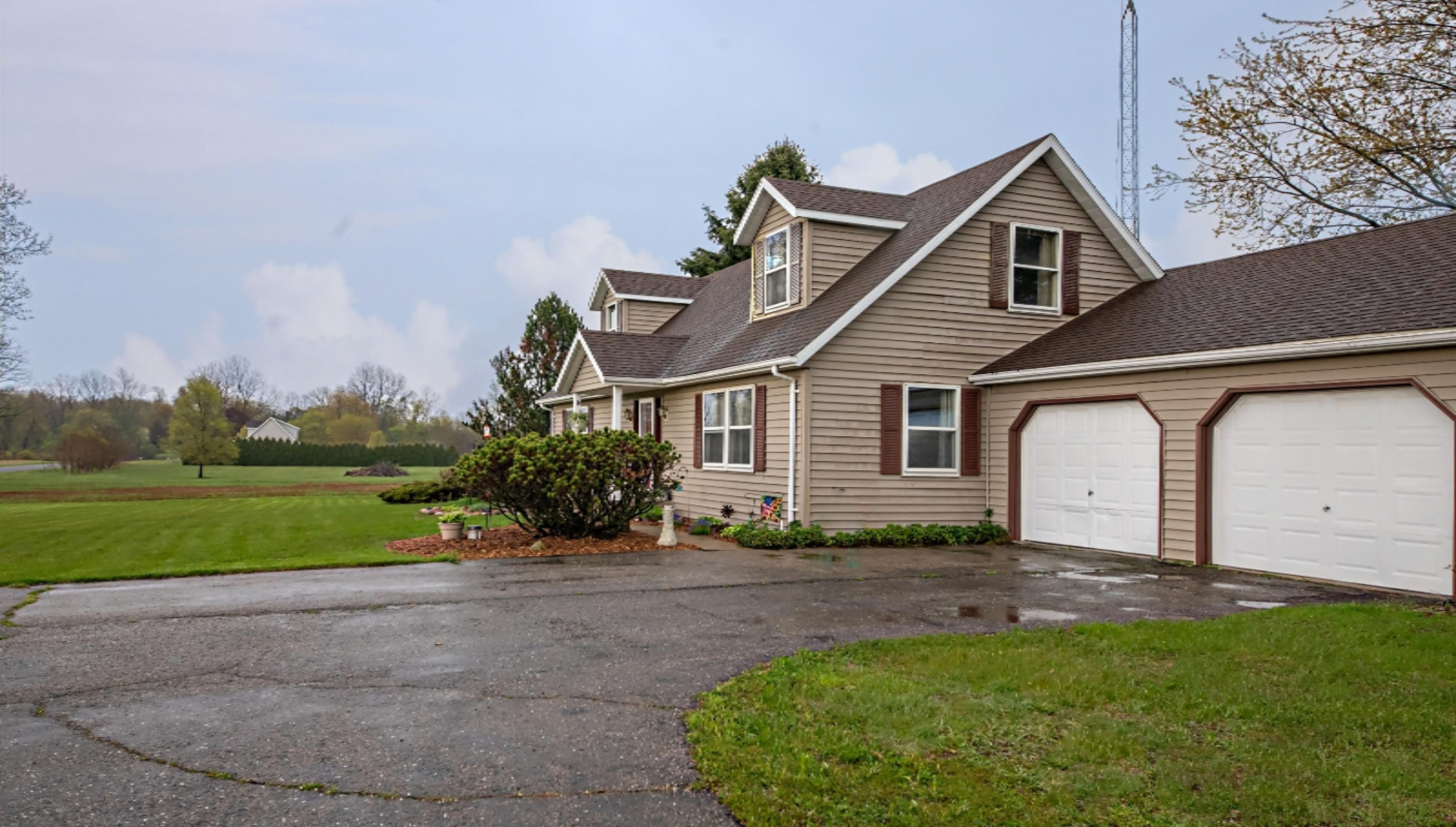 8172 Danneffel Road Watervliet, MI 49098 - Photo 4 of 51 DSC06030_