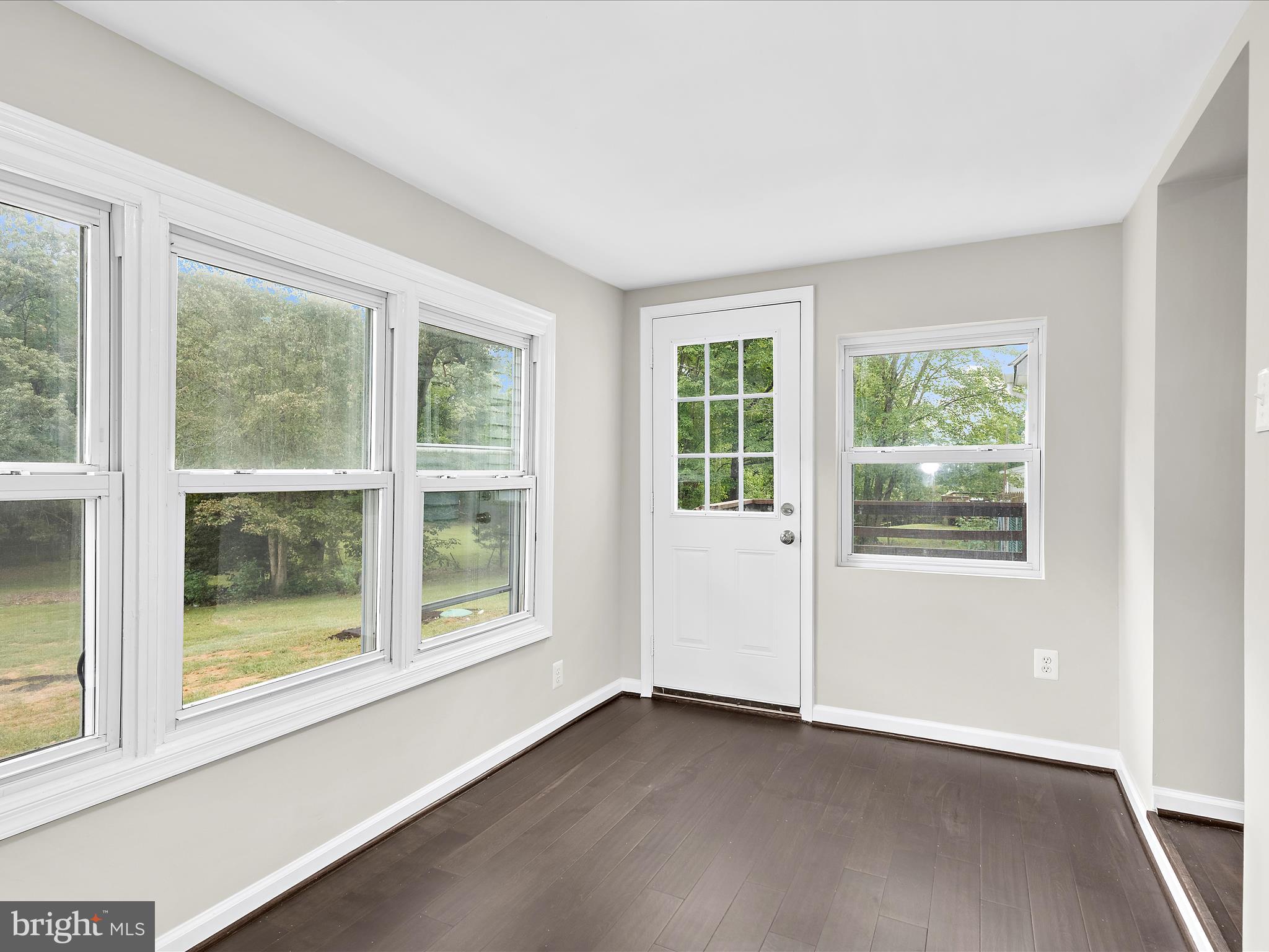 5660 New Cut Road Marbury, MD 20658 - Photo 11 of 38 an empty room with windows