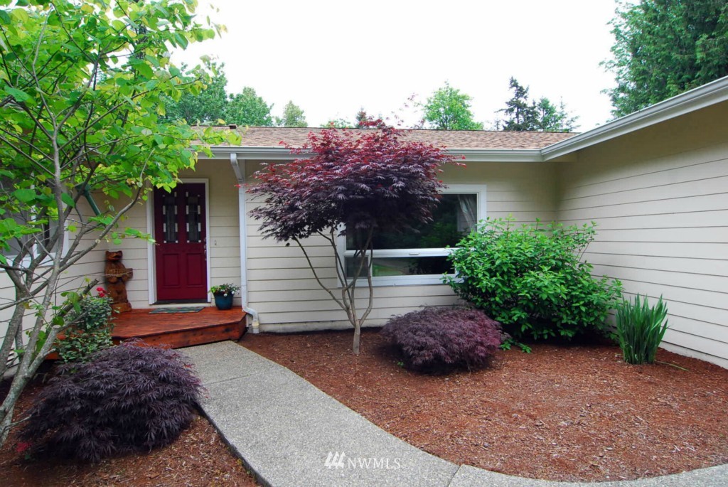 4488 Harper Hill Road Southeast Port Orchard, WA 98366 - Photo 2 of 23 Gallery Image 2