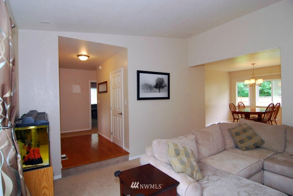 4488 Harper Hill Road Southeast Port Orchard, WA 98366 - Photo 4 of 23 Gallery Image 4