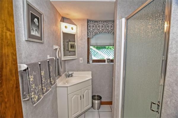12 Rodgers Road Stoneham, MA 02180 - Photo 14 of 17 Gallery Image 14