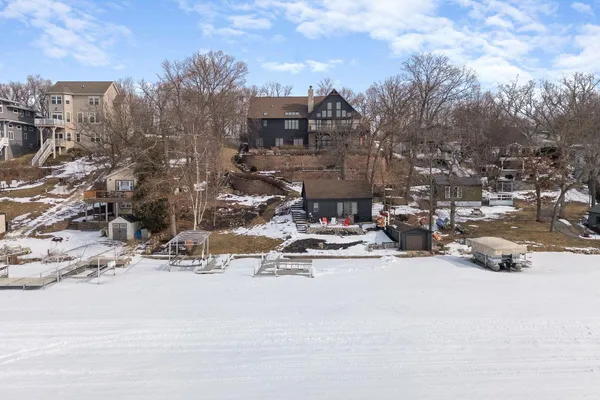 $2,275,000 | S107W34886 South Shore Drive, Mukwonago, WI 53149