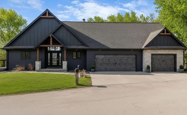 $2,275,000 | S107W34886 South Shore Drive, Mukwonago, WI 53149