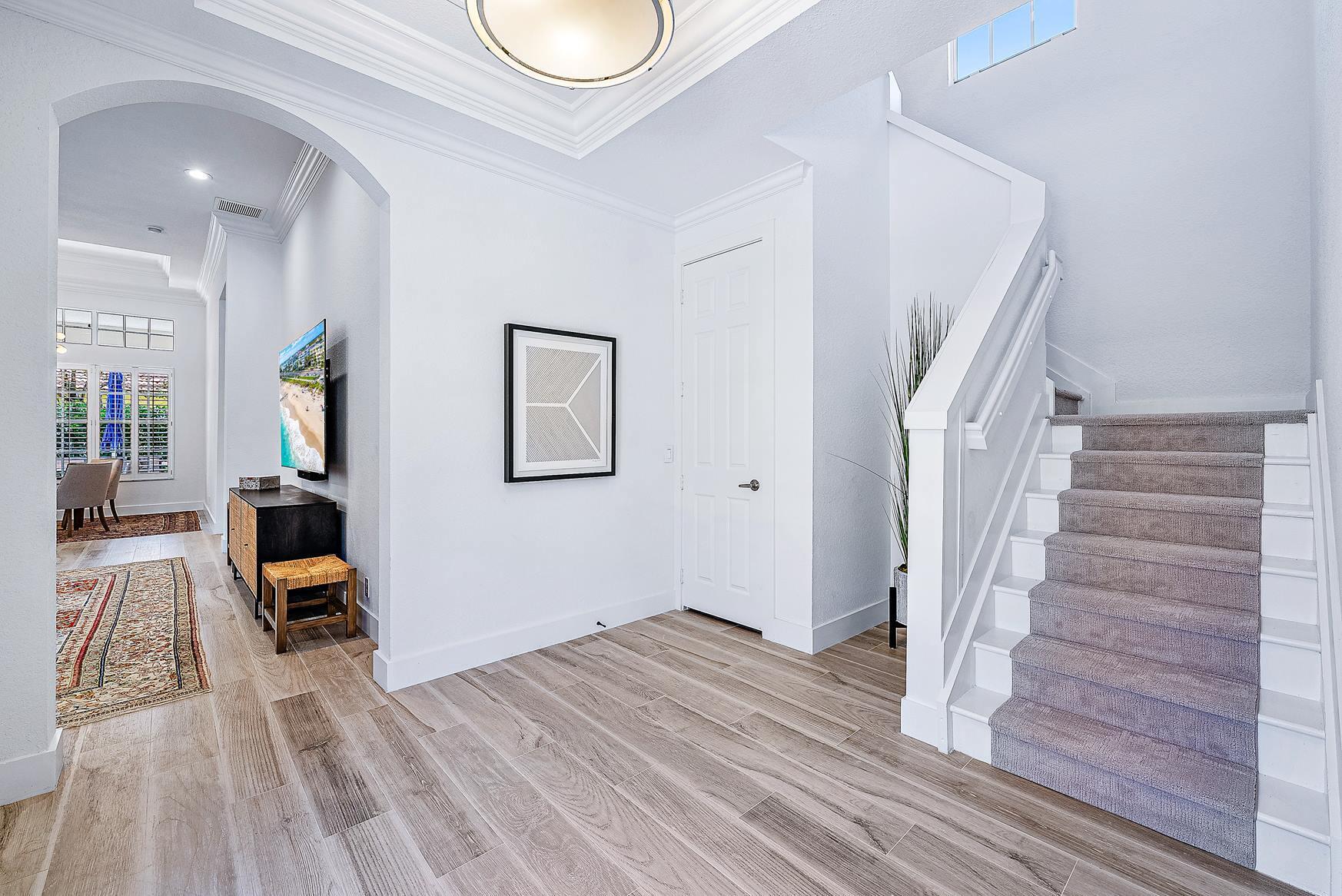 102 Via Santa Cruz Jupiter, FL 33458 - Photo 4 of 30 a view of a living room