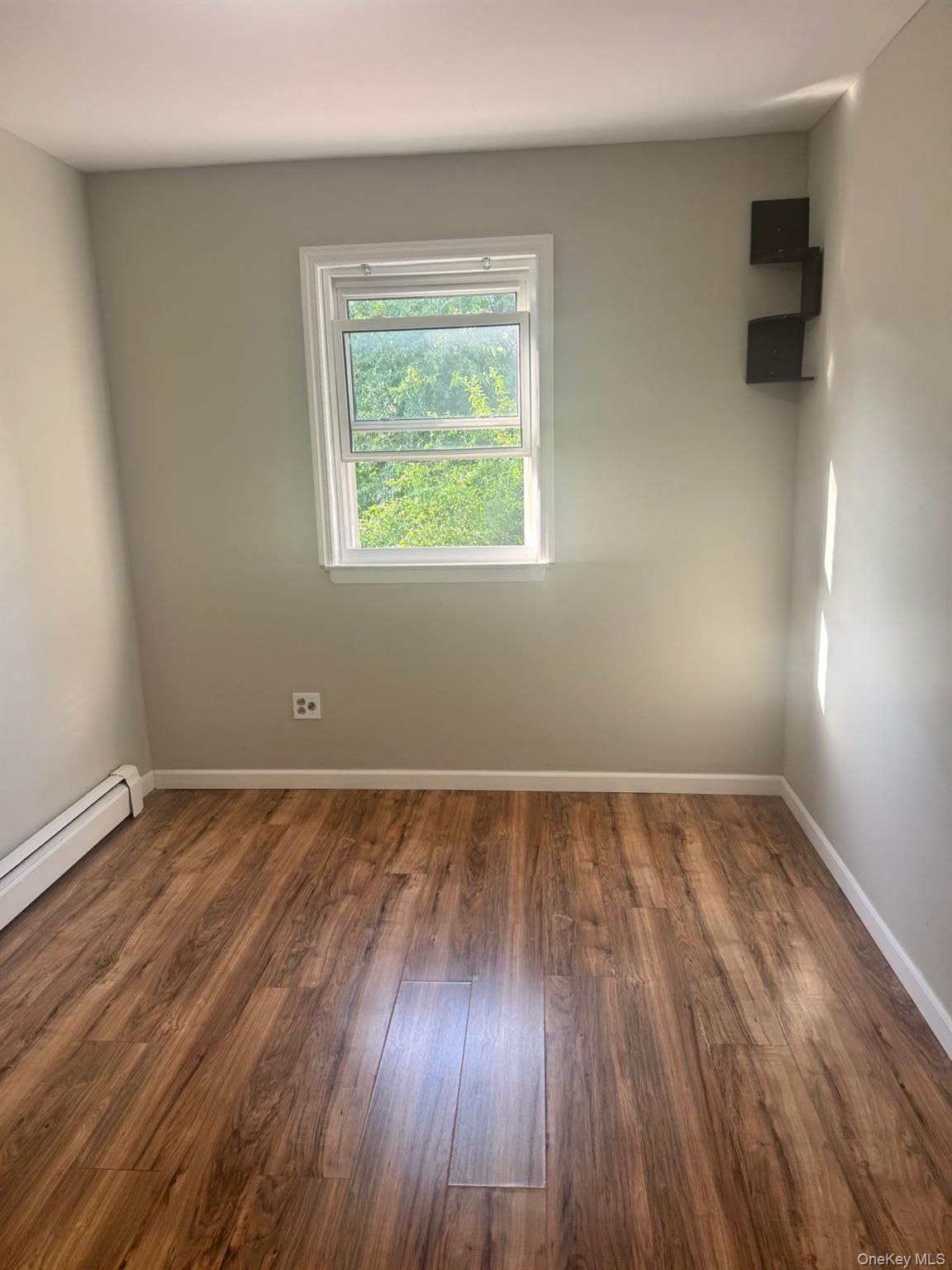 250-23 88th Road, Unit 2R Queens, NY 11426 - Photo 5 of 20