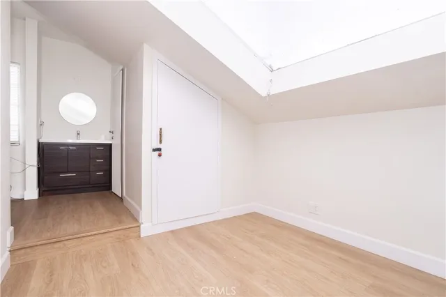 $649,999 | 13331 Moorpark Street, Unit 319, Sherman Oaks, CA 91423