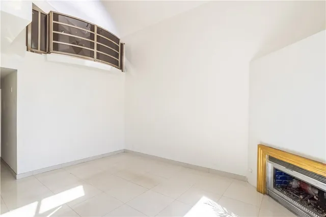 $649,999 | 13331 Moorpark Street, Unit 319, Sherman Oaks, CA 91423