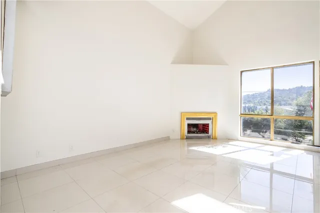 $649,999 | 13331 Moorpark Street, Unit 319, Sherman Oaks, CA 91423