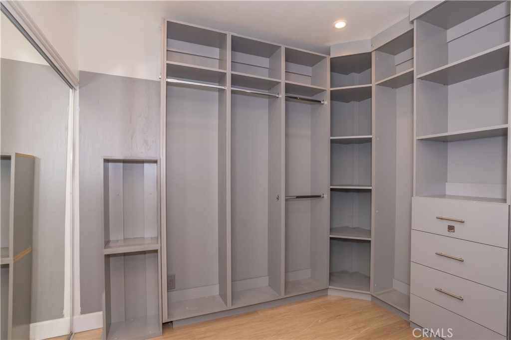 13331 Moorpark Street, Unit 319 Sherman Oaks, CA 91423 - Photo 19 of 46 a view of an empty walk in closet