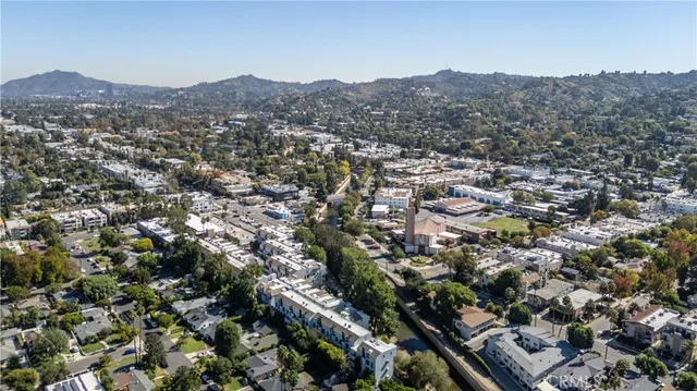 $649,999 | 13331 Moorpark Street, Unit 319, Sherman Oaks, CA 91423