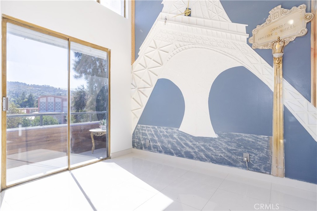 13331 Moorpark Street, Unit 319 Sherman Oaks, CA 91423 - Photo 6 of 46 a view of entry way with wooden floor