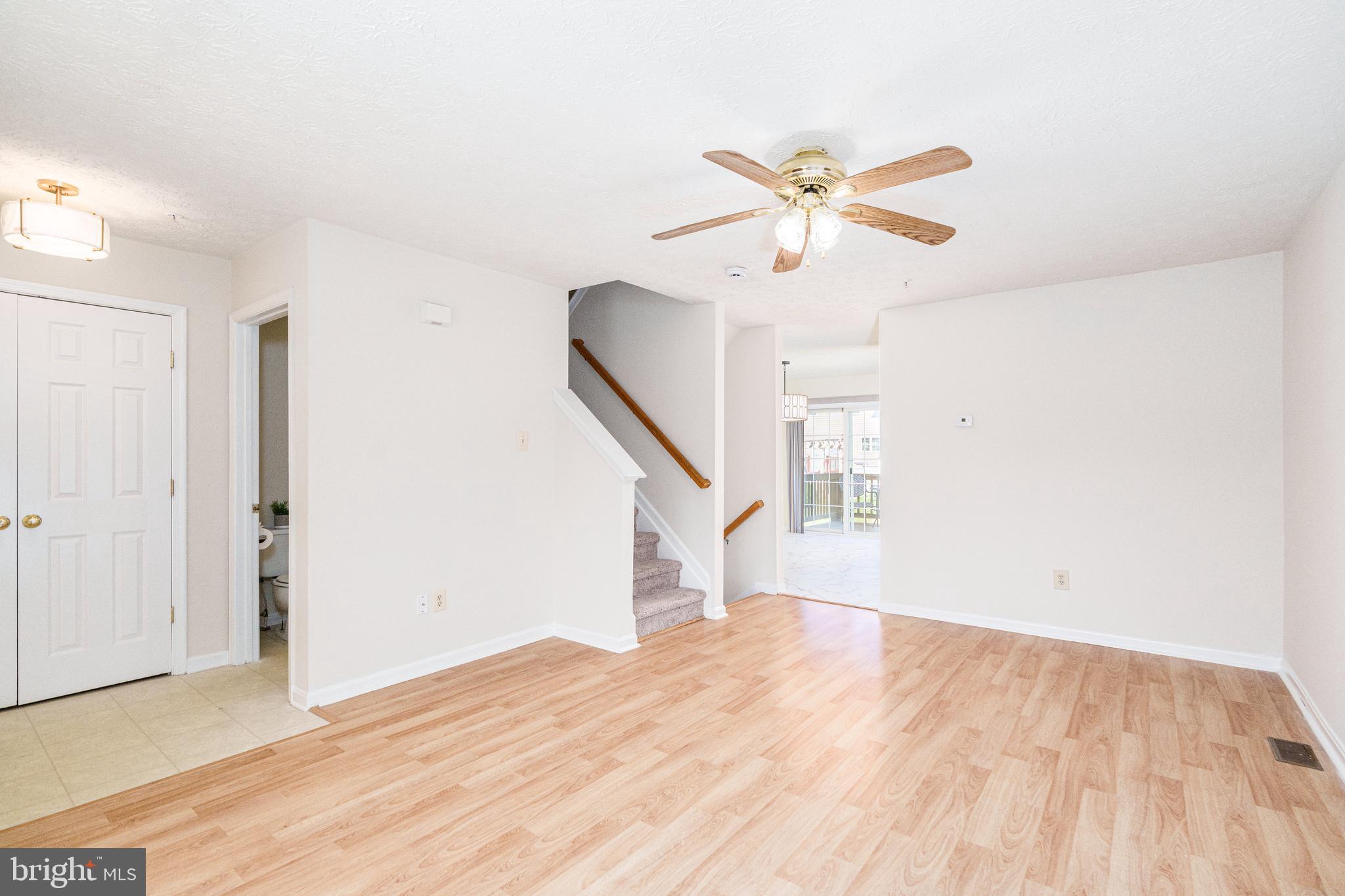 434 Buttonwoods Road Elkton, MD 21921 - Photo 4 of 16 Bright and airy living room