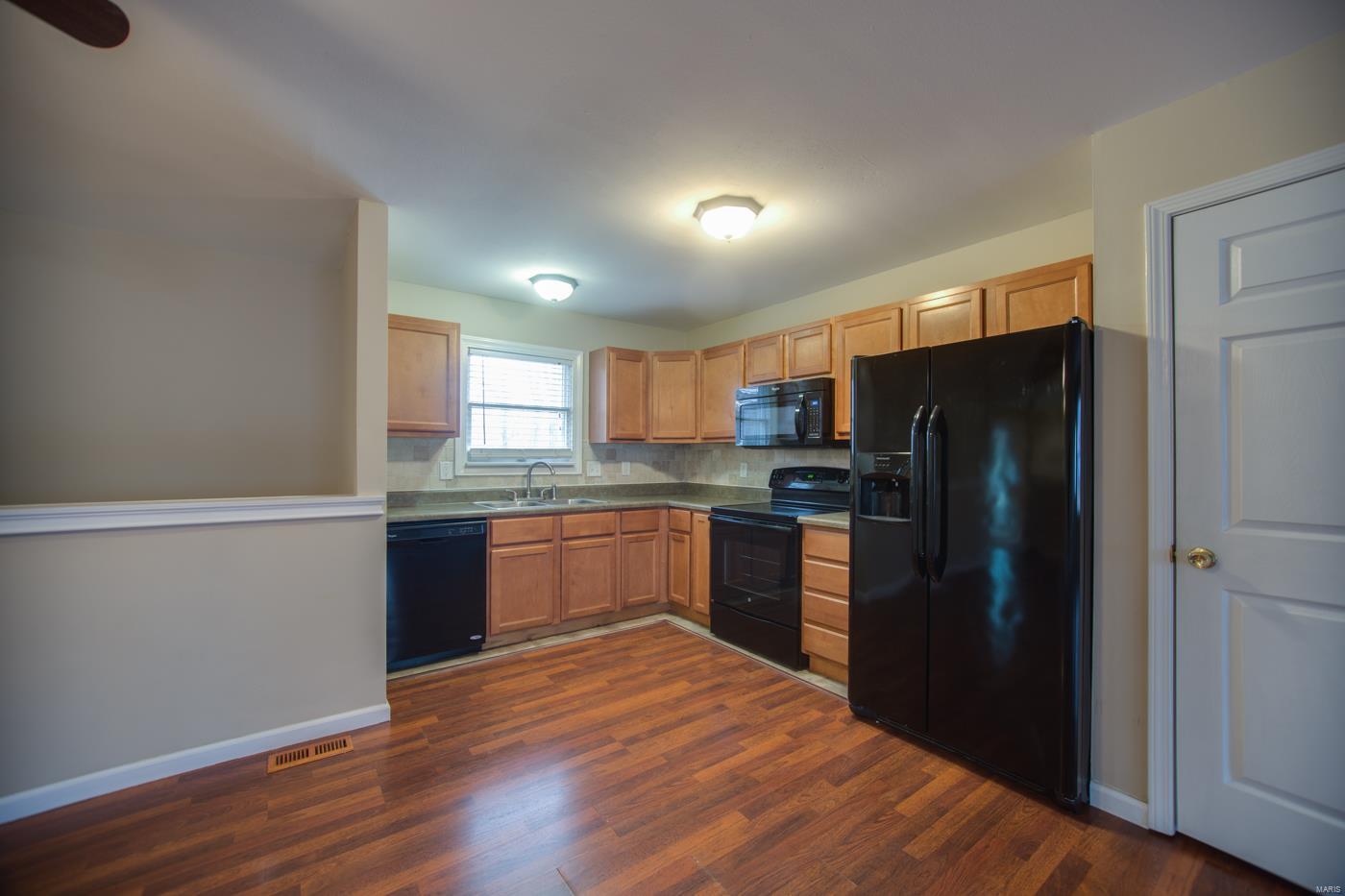 40 Roland Lane St. Peters, MO 63376 - Photo 10 of 22 Gallery Image 10
