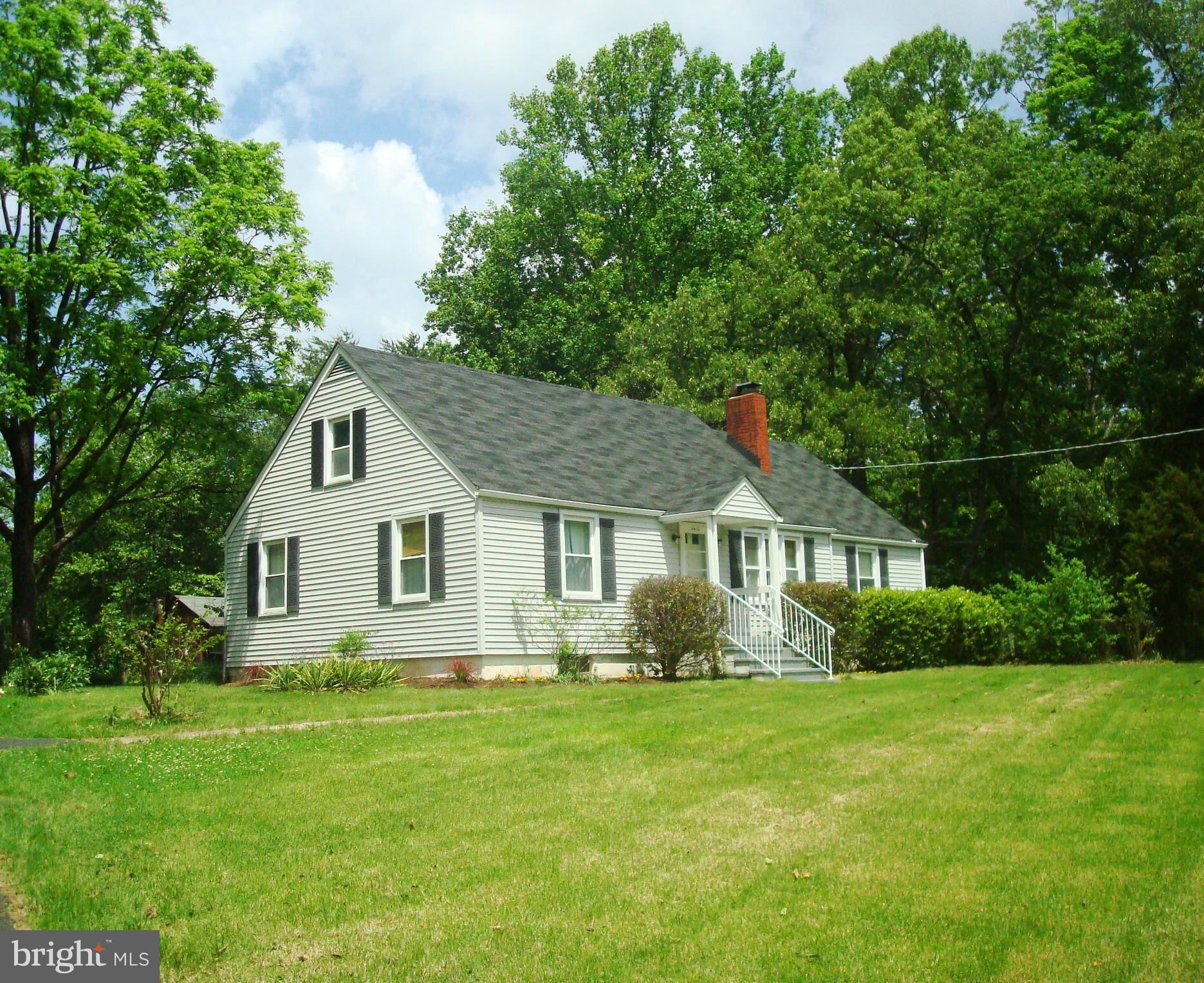 11900 Smithfield Road Manassas, VA 20112 - Photo 18 of 28 Exterior (Front)