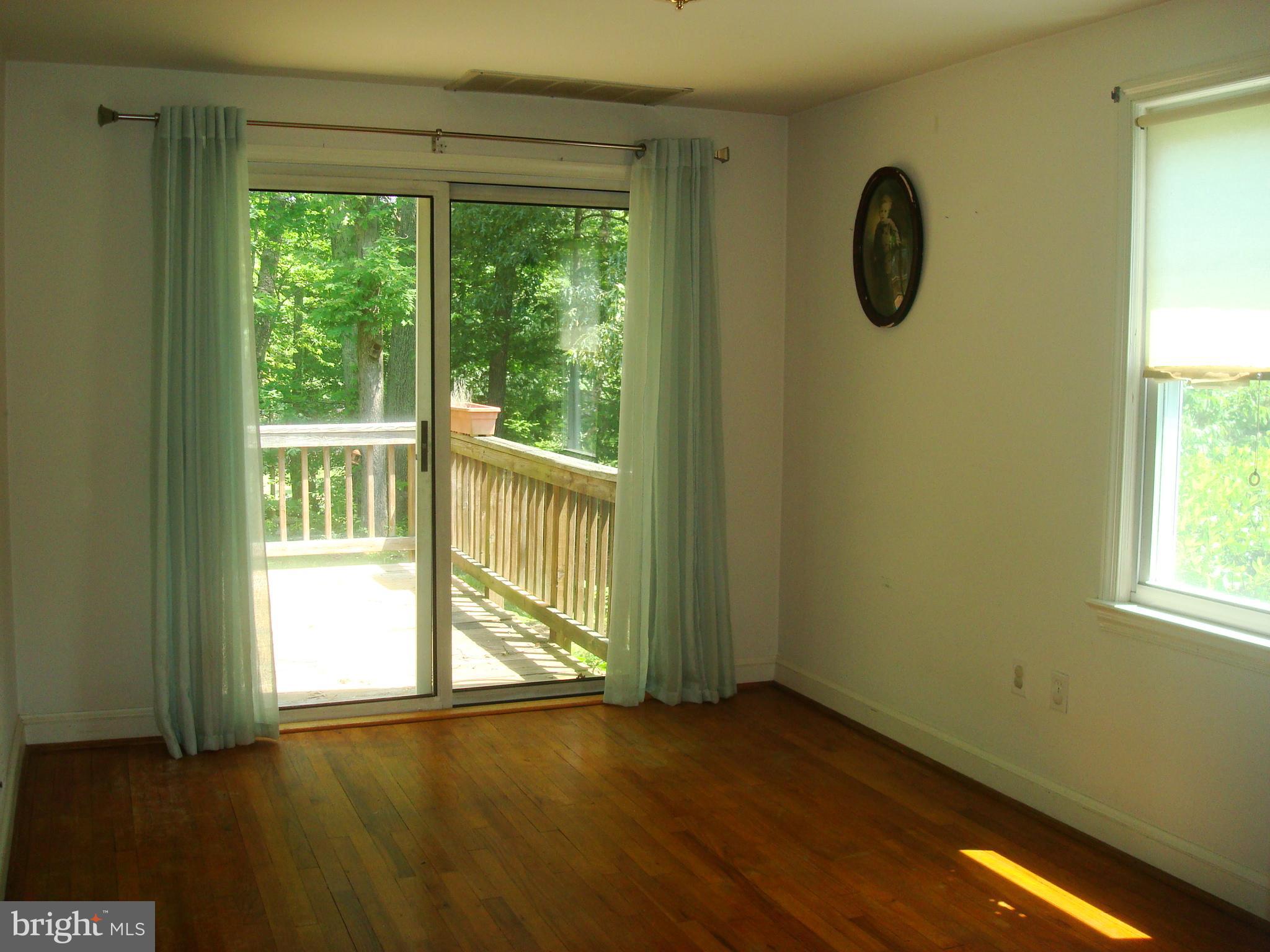 11900 Smithfield Road Manassas, VA 20112 - Photo 23 of 28 Dining room
