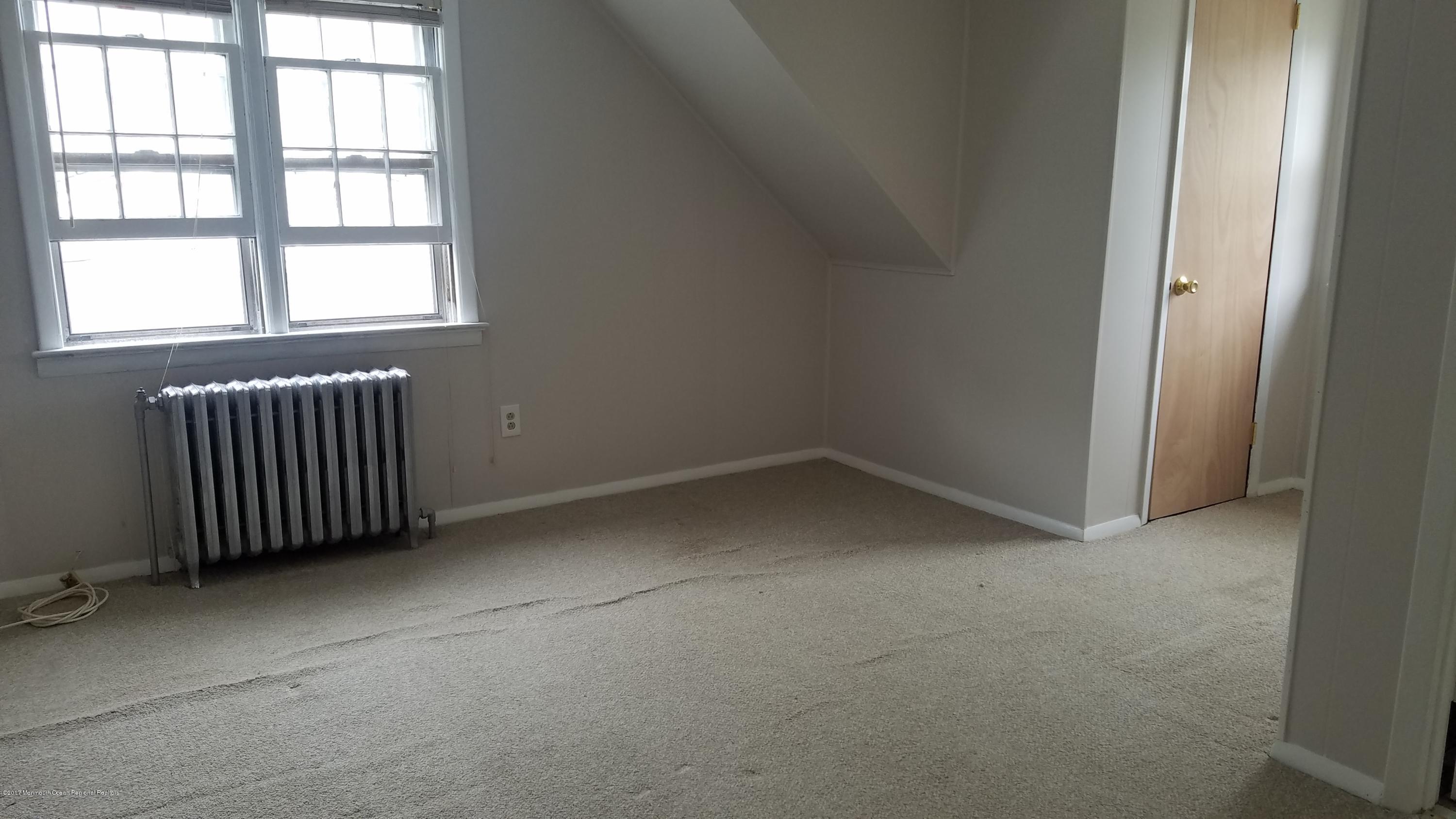 707 Old Farm Road Point Pleasant, NJ 08742 - Photo 13 of 25 20171013_121614