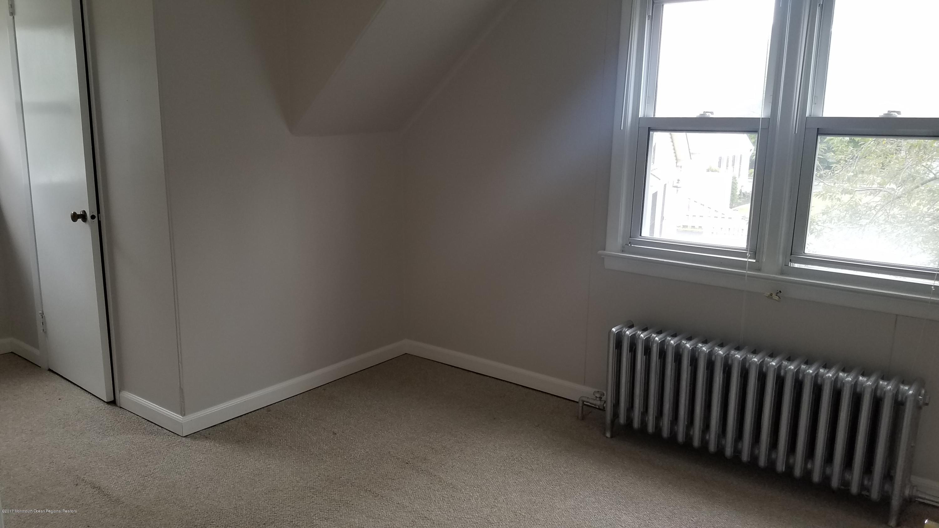 707 Old Farm Road Point Pleasant, NJ 08742 - Photo 17 of 25 20171013_120704
