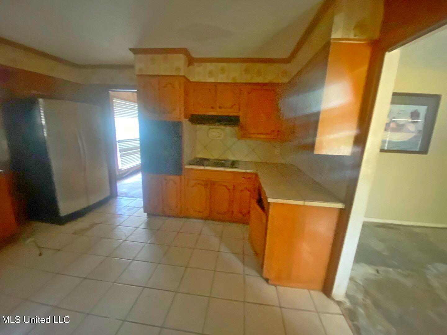 6135 Woodhaven Road Jackson, MS 39206 - Photo 3 of 16 51-Nov 13 2023 11_43am-VhJt