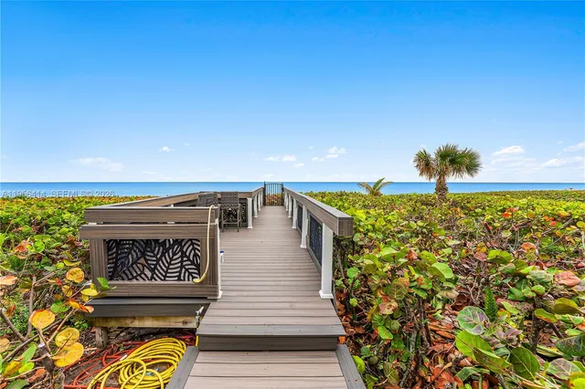 $2,100,000 | 290 Celestial Way, Unit 2, Juno Beach, FL 33408