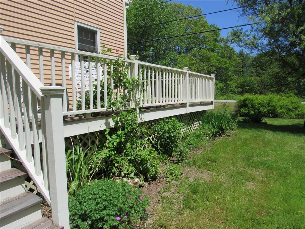 1097 Dutch Neck Road Waldoboro, ME 04572 - Photo 4 of 30 Entryway leading from driveway.