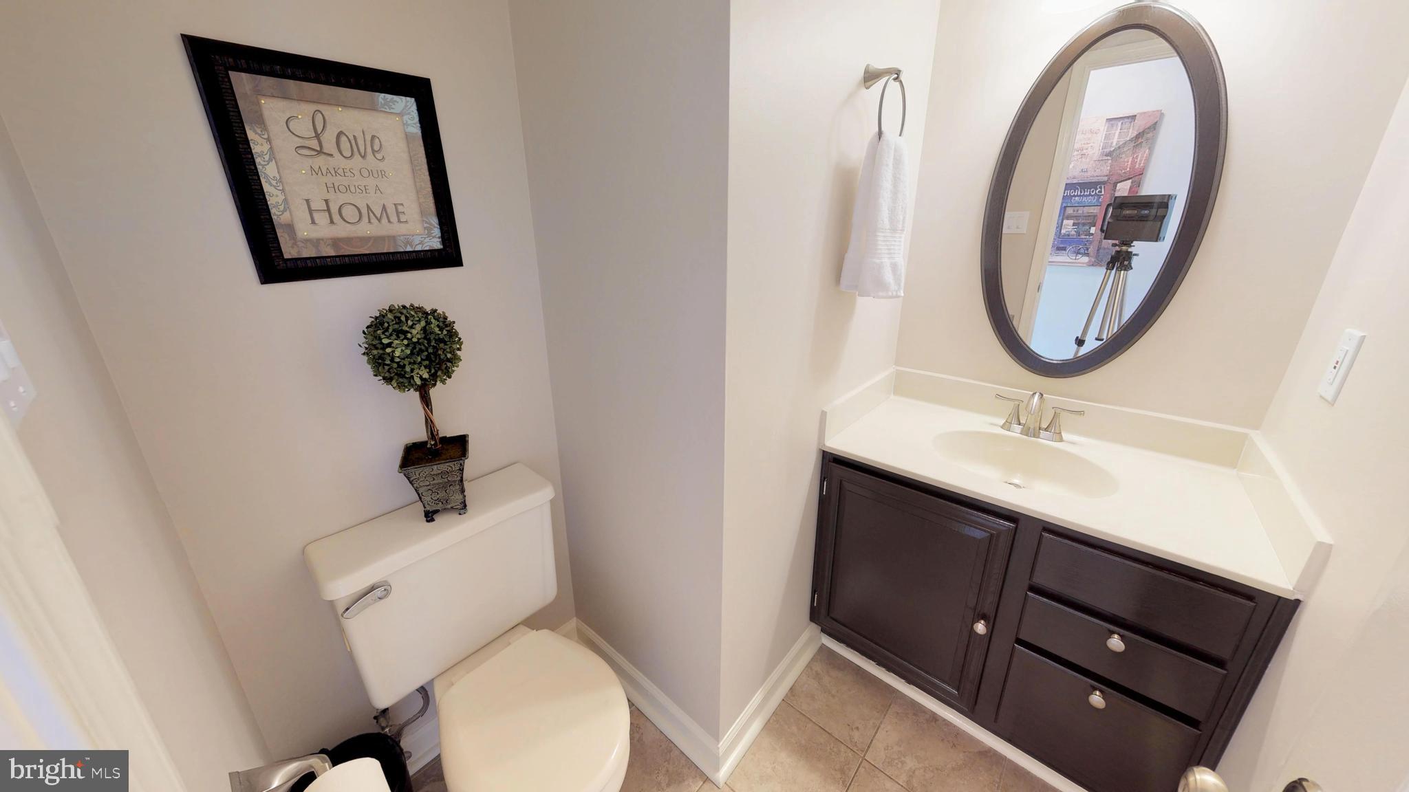7934 Donegal Lane Springfield, VA 22153 - Photo 17 of 43 Powder Room