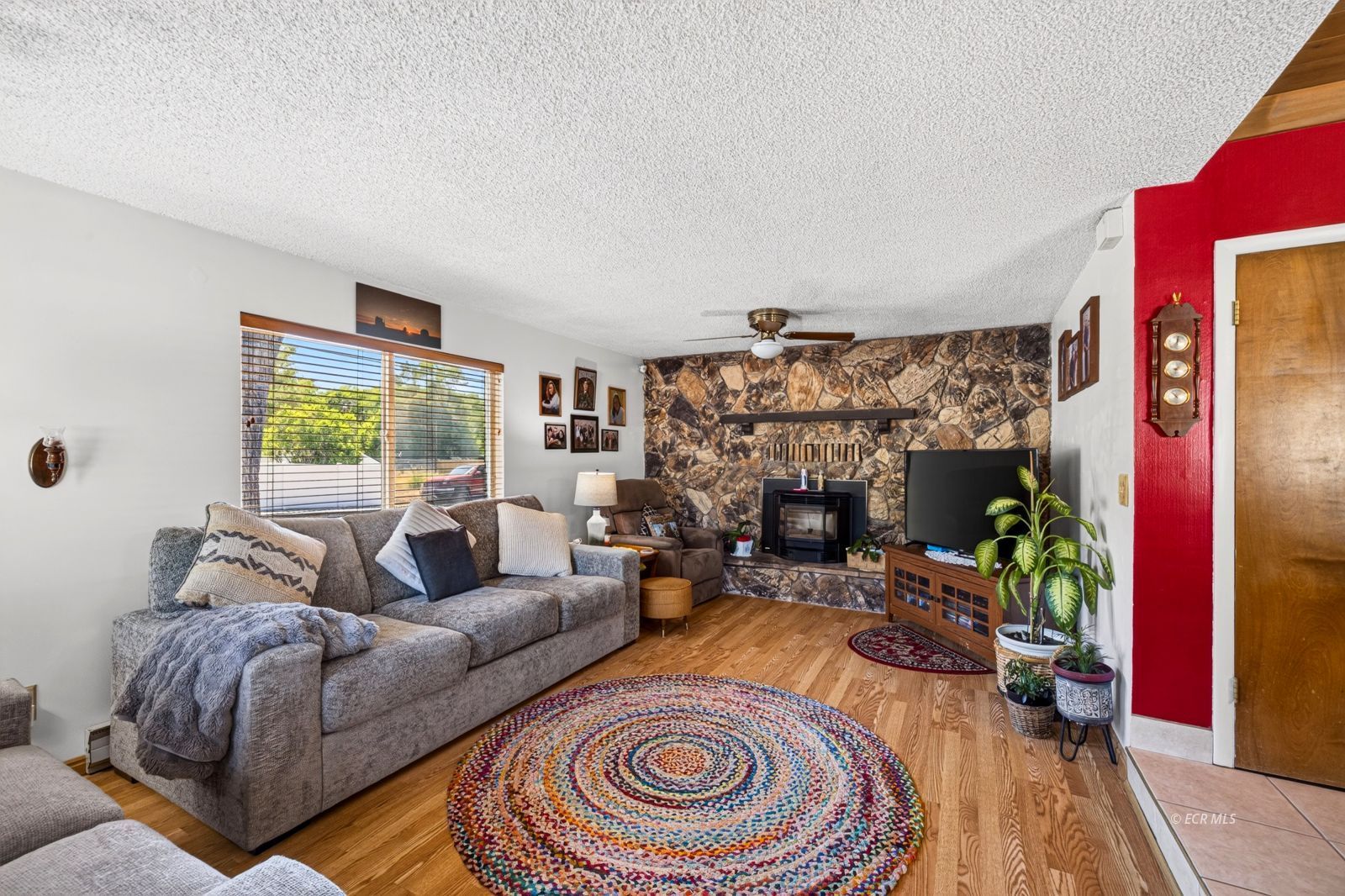815 Ouderkirk Street Elko, NV 89801 - Photo 4 of 24