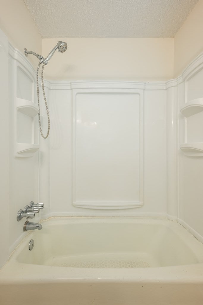 2909 Tara Road Valdosta, GA 31605 - Photo 25 of 38 Gallery Image 25