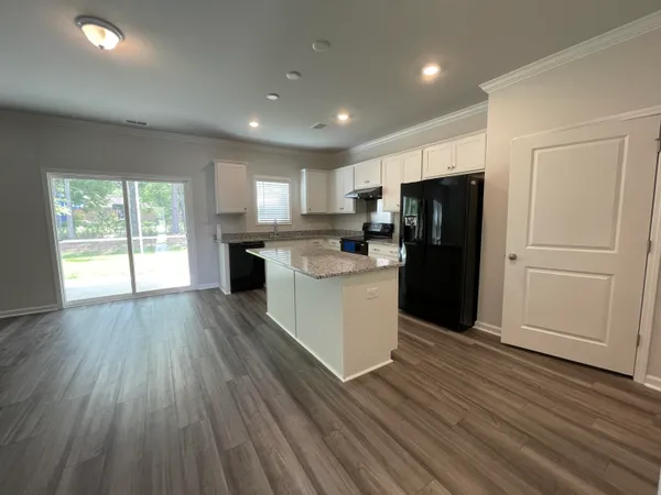 $2,550 | 308 O'leary Circle, Summerville, SC 29483