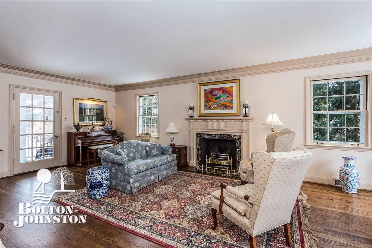 1103 Devonshire Road Grosse Pointe Park, MI 48230 - Photo 3 of 61