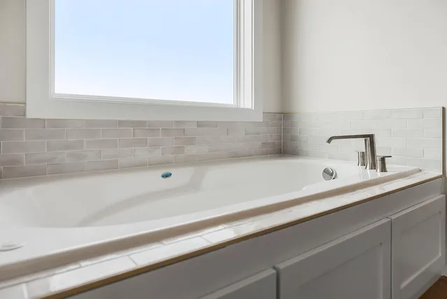 $753,450 | 2509 West 175th Street, Overland Park, KS 66085