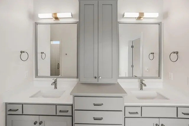 $753,450 | 2509 West 175th Street, Overland Park, KS 66085