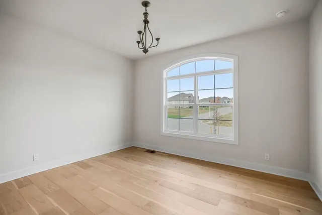 $753,450 | 2509 West 175th Street, Overland Park, KS 66085