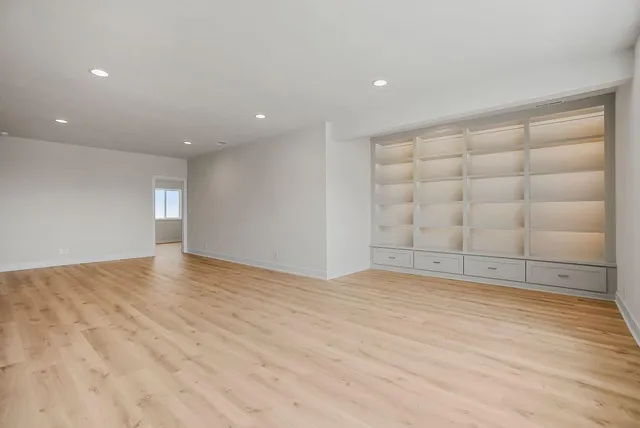 $753,450 | 2509 West 175th Street, Overland Park, KS 66085