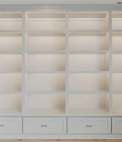 $753,450 | 2509 West 175th Street, Overland Park, KS 66085