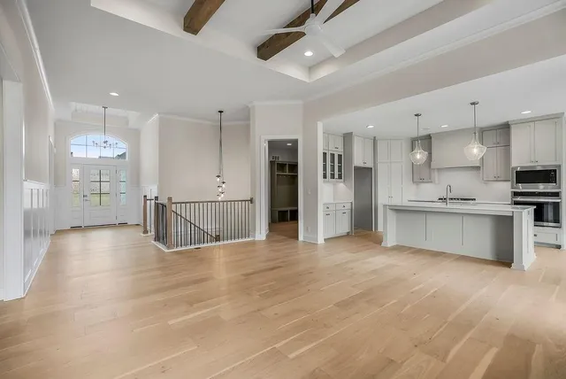 $753,450 | 2509 West 175th Street, Overland Park, KS 66085