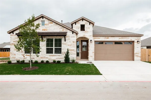 $2,150 | 4747 Collins Street, Round Rock, TX 78628