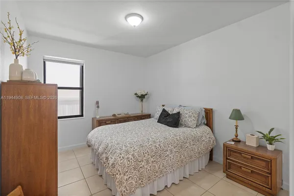 $765,000 | 3573 West 93rd Place, Hialeah, FL 33018