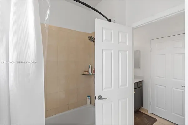 $765,000 | 3573 West 93rd Place, Hialeah, FL 33018