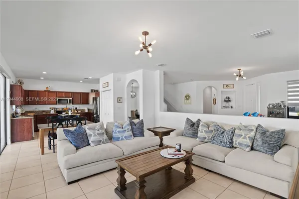 $765,000 | 3573 West 93rd Place, Hialeah, FL 33018
