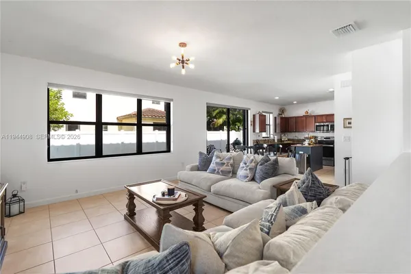 $765,000 | 3573 West 93rd Place, Hialeah, FL 33018