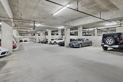 $349,900 | 901 West Madison Street, Unit 601, Chicago, IL 60607