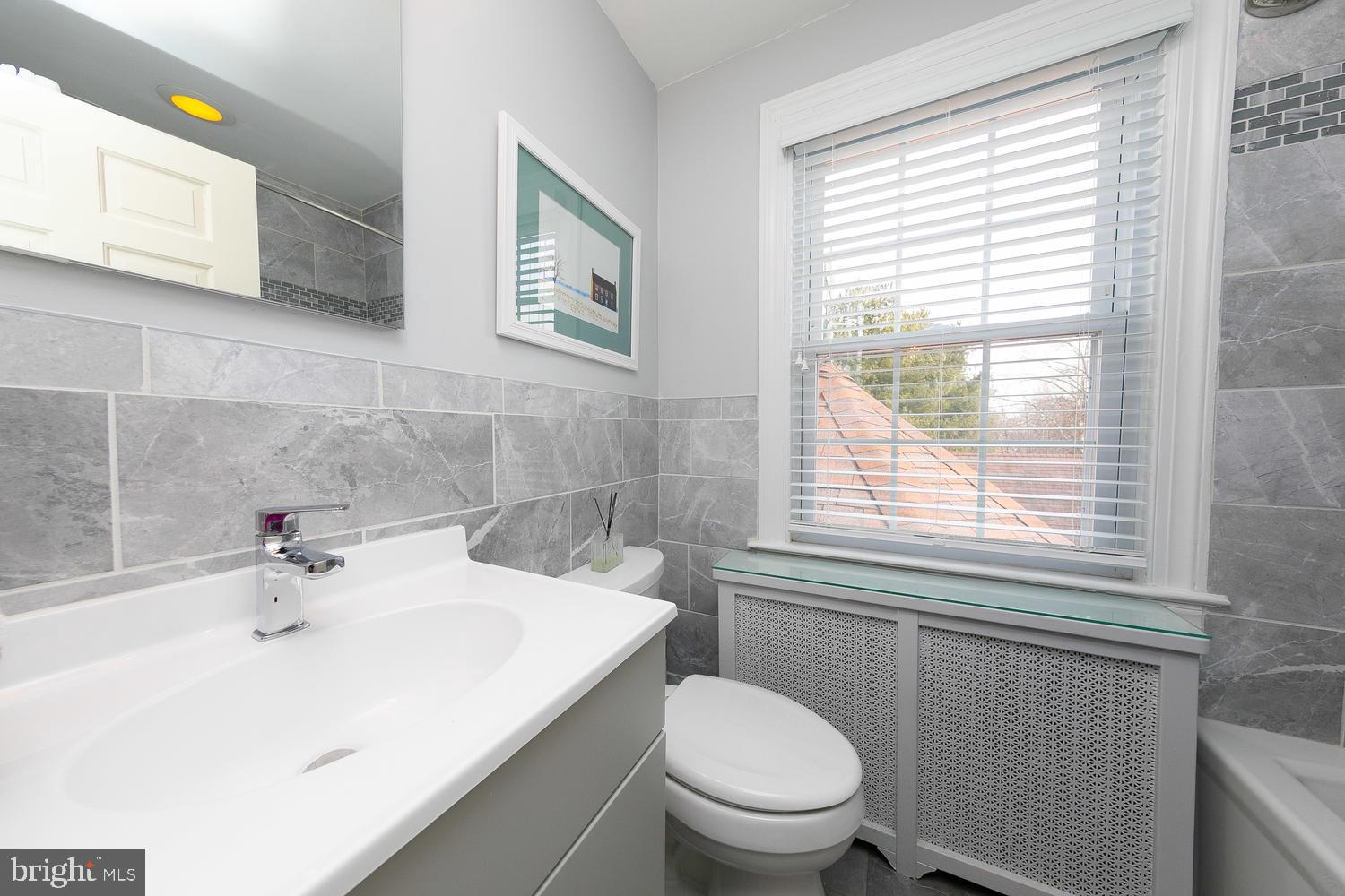 203 Fisher Road Jenkintown, PA 19046 - Photo 30 of 45 2nd Floor Hall Bathroom