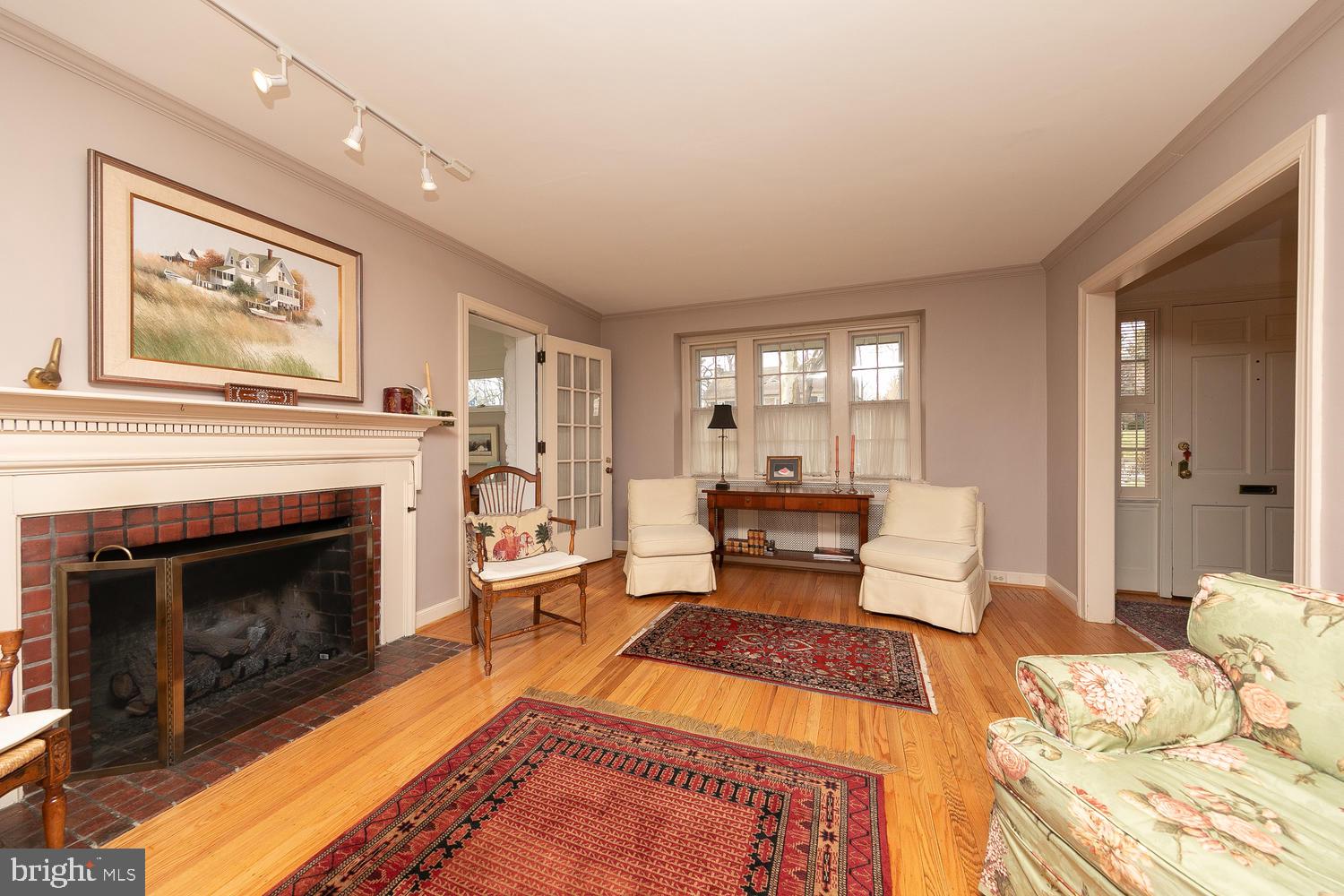 203 Fisher Road Jenkintown, PA 19046 - Photo 7 of 45 Living Room