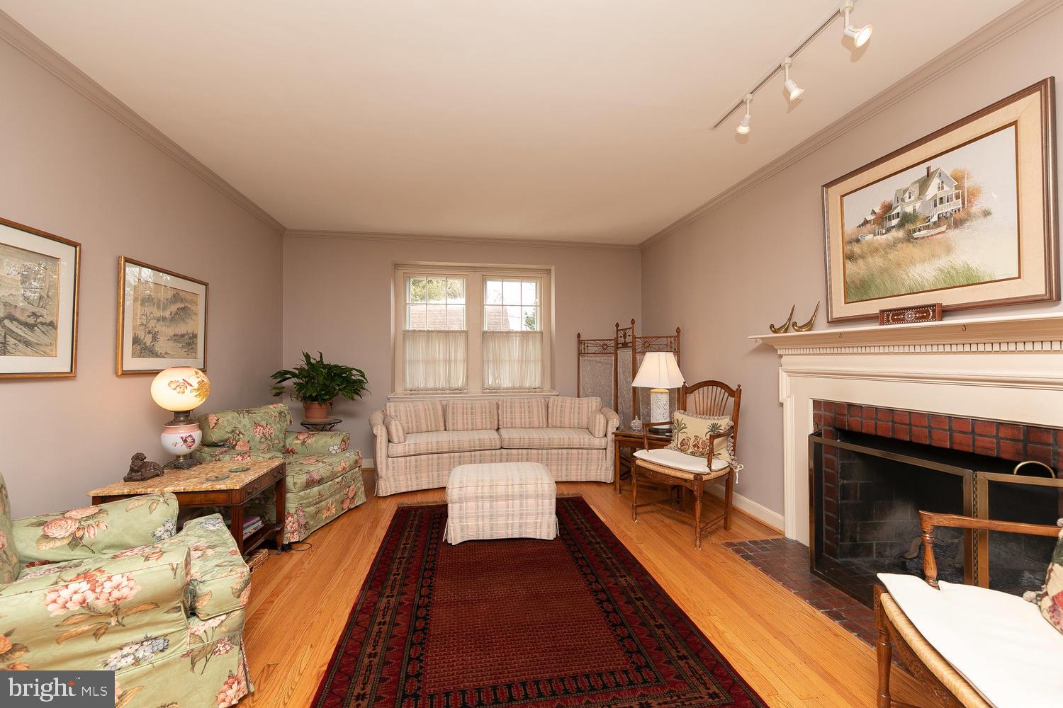 203 Fisher Road Jenkintown, PA 19046 - Photo 8 of 45 Living Room