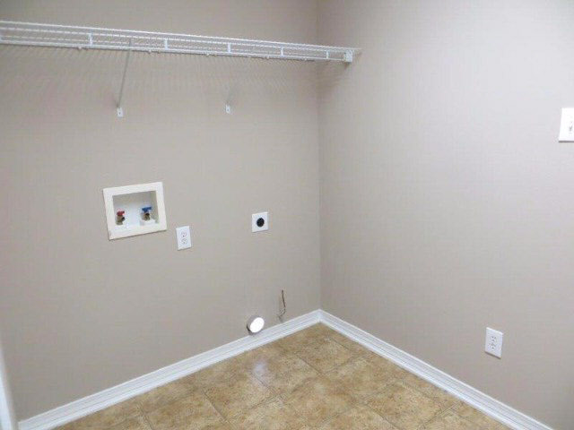 8446 Carousel Court Daphne, AL 36526 - Photo 14 of 22 Laundry Room
