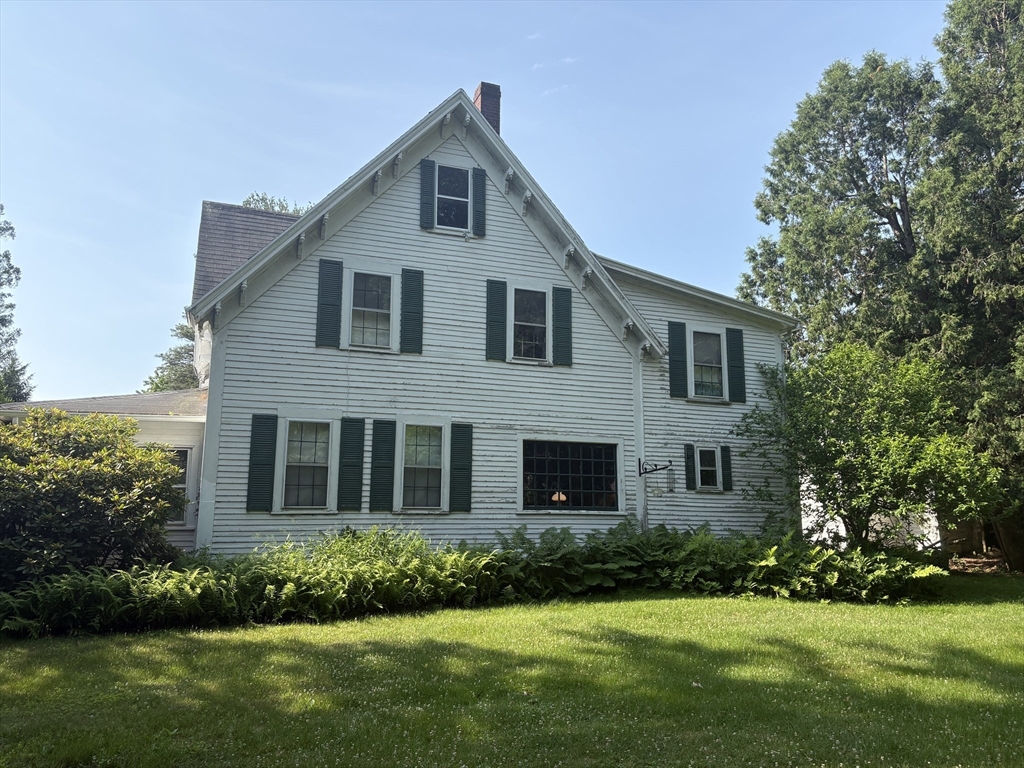 12 Nelson Place Worcester, MA 01605 - Photo 3 of 21